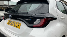 Toyota Yaris 1.5 Hybrid Icon 5dr CVT Hybrid Hatchback